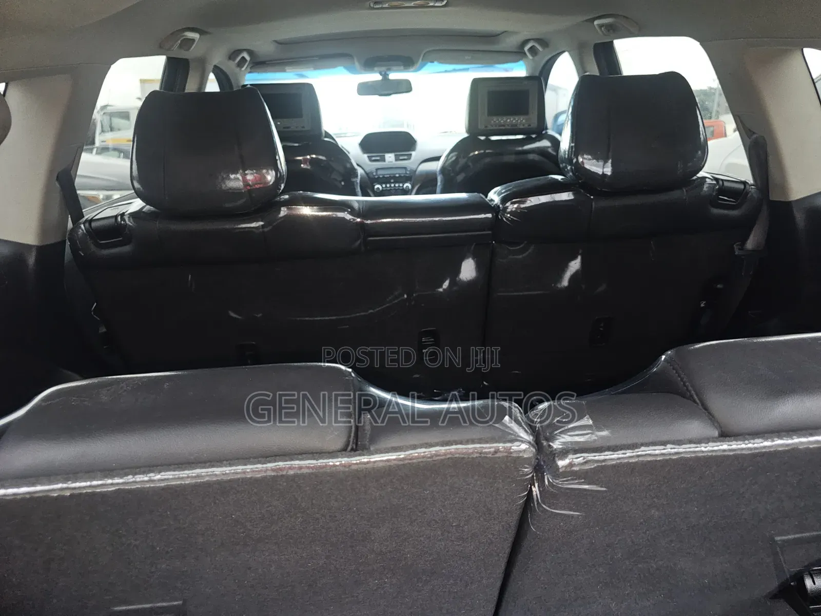 Acura MDX Technology Package SUV AWD (3.7L 6cyl 6A) 2011 Silver