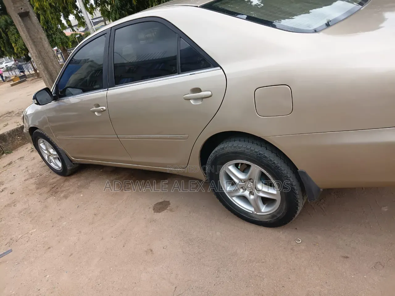 Toyota Camry 2006 Gold