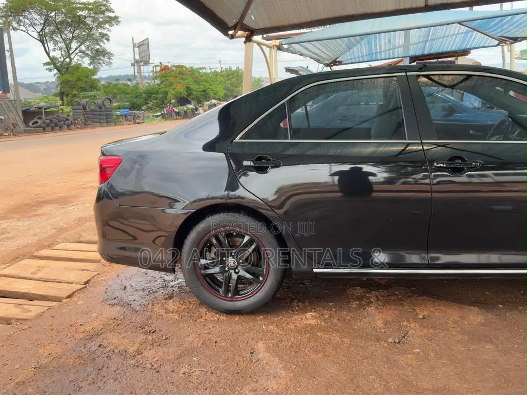 Toyota Camry 2013 Black