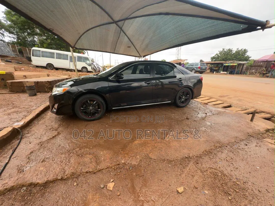 Toyota Camry 2013 Black