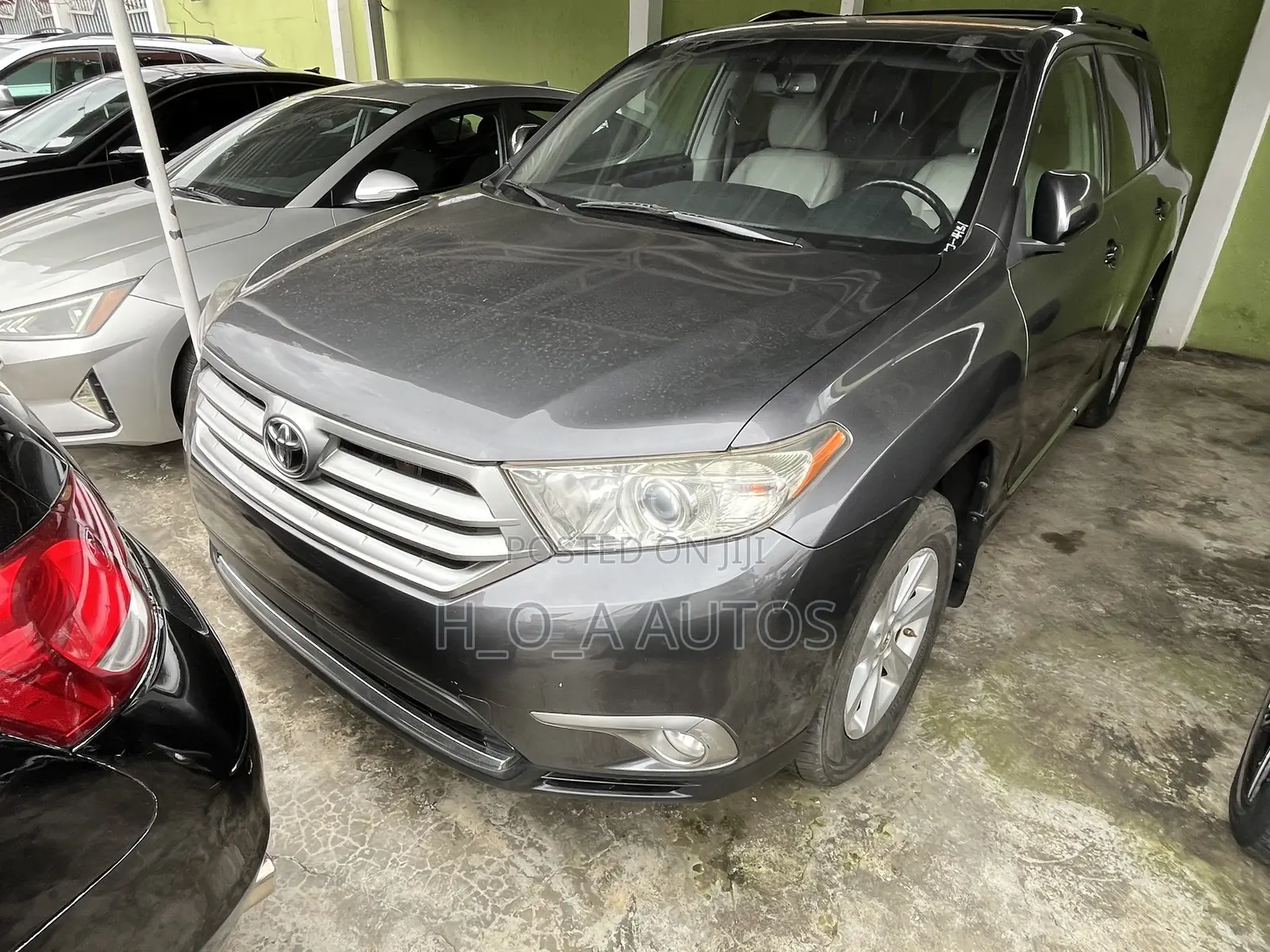 Toyota Highlander 3.5L 4WD 2013 Gray