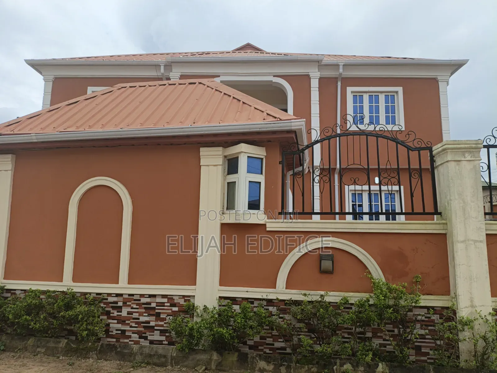 Furnished 3bdrm Block of Flats in Gbaga, Ikorodu Garage for rent