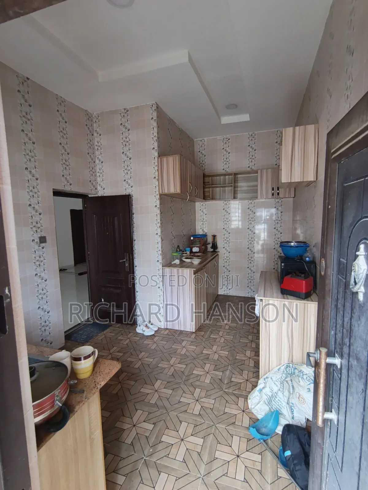 3bdrm Apartment in Secured/Interlocked, Sangotedo for rent