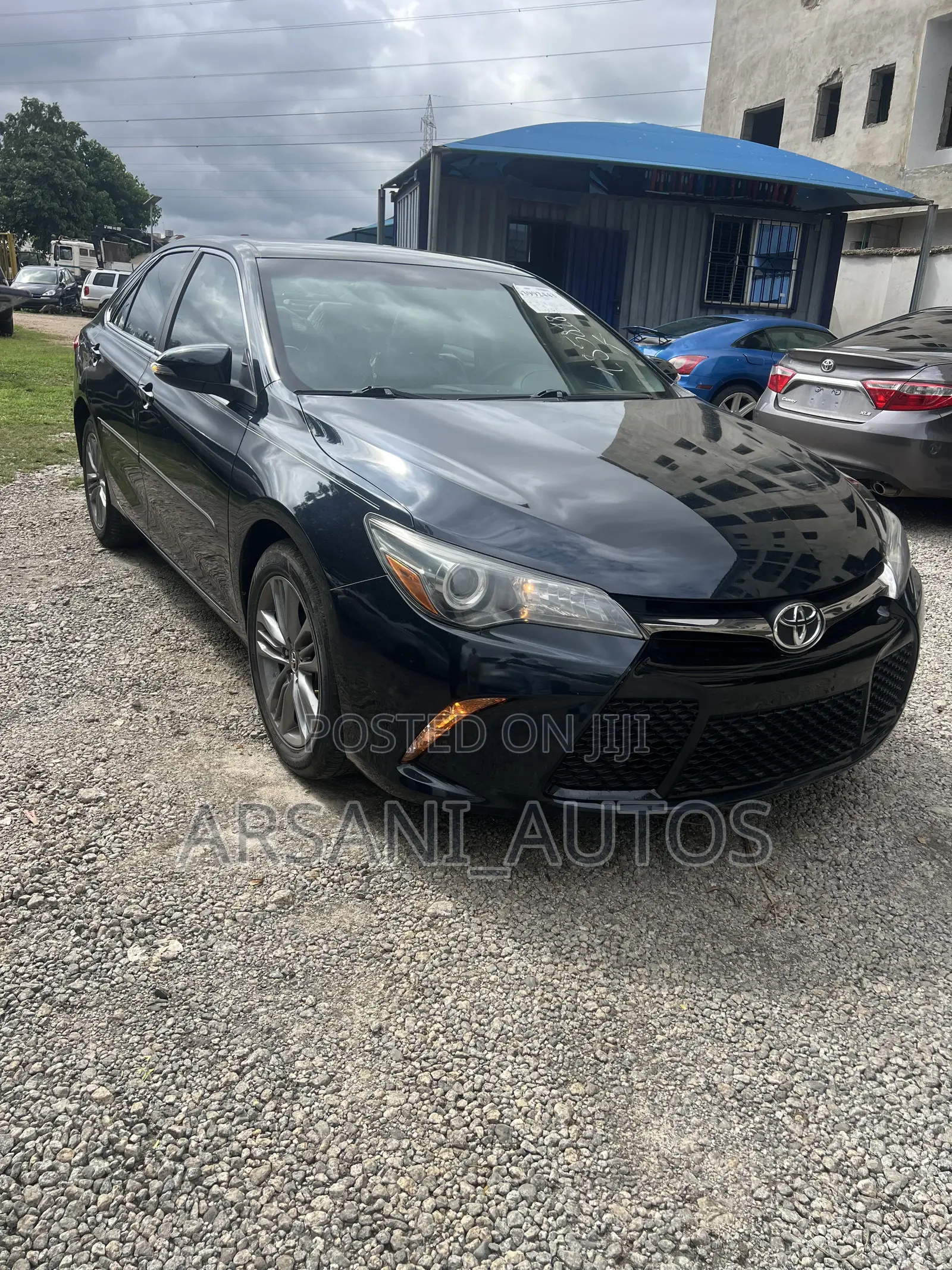 Toyota Camry SE 4dr Sedan (2.5L 4cyl 6A) 2017 Blue