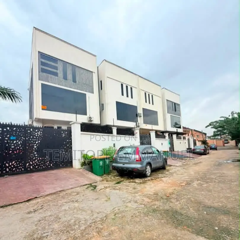 Furnished 4bdrm Duplex in GRA Phase 2 Shangisha for sale