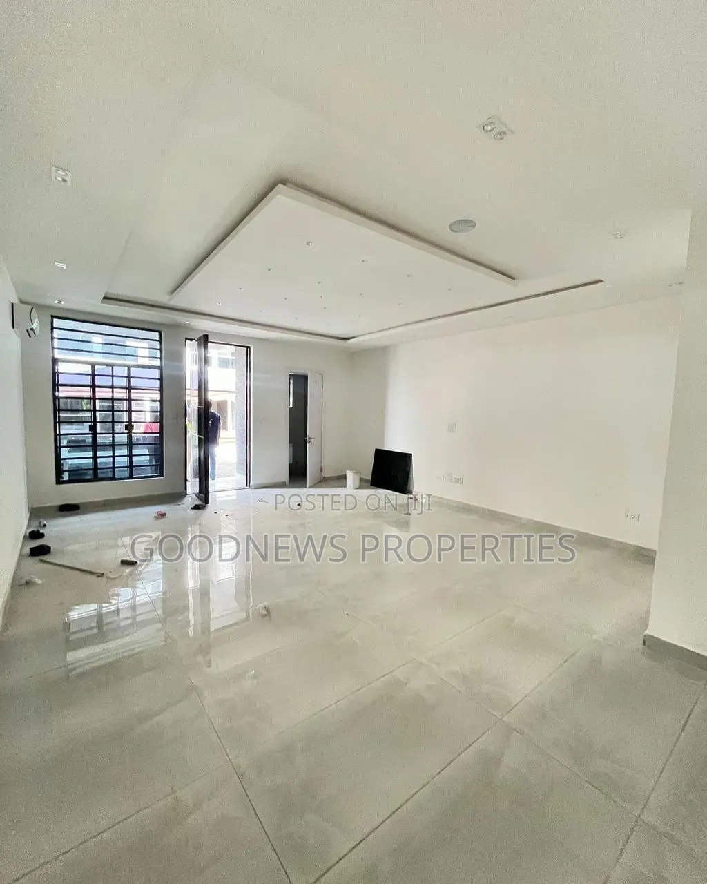 4bdrm Duplex in Victoria Island for sale