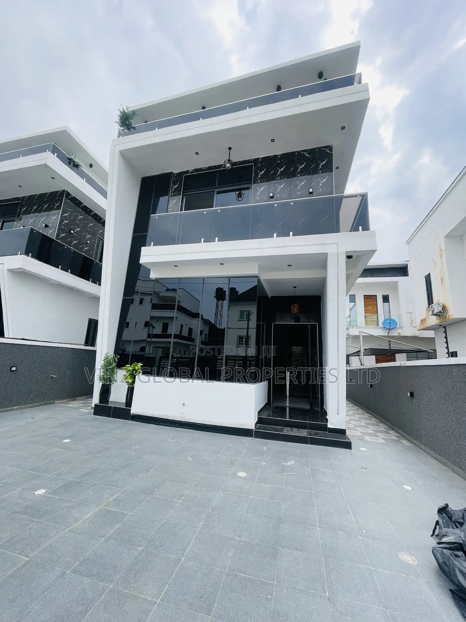 5bdrm Duplex in Ajah for sale