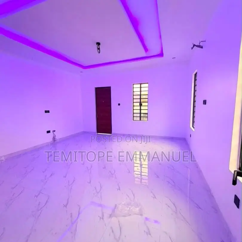 Furnished 4bdrm Duplex in GRA Phase 1 for sale