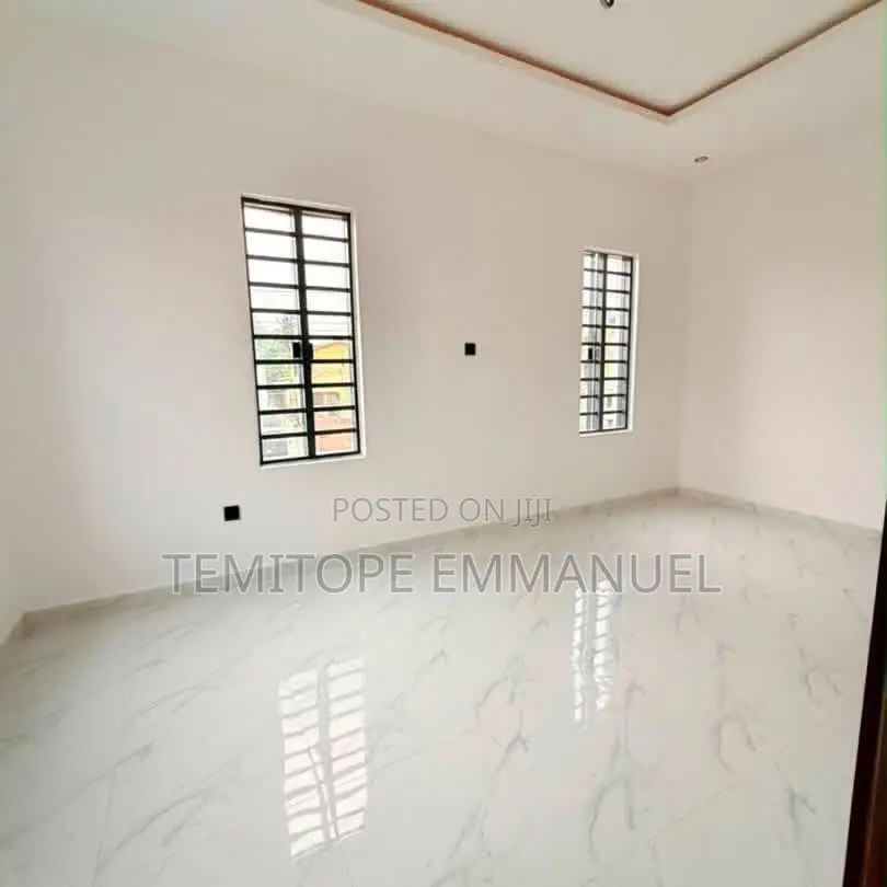 Furnished 4bdrm Duplex in GRA Phase 1 for sale