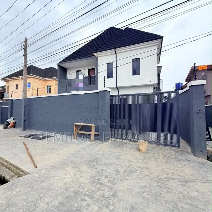 Furnished 4bdrm Duplex in GRA Phase 1 for sale