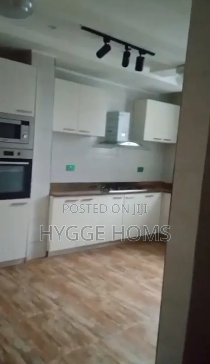 5bdrm Duplex in Osborne Phase 1 for rent
