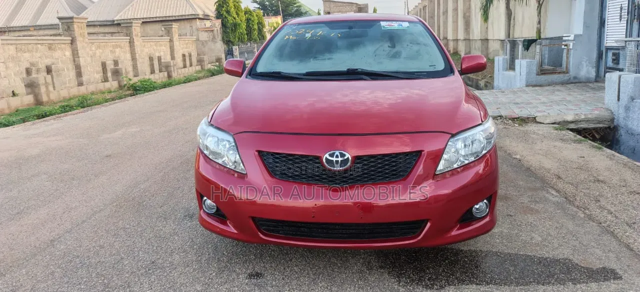 Toyota Corolla 2010 Maroon