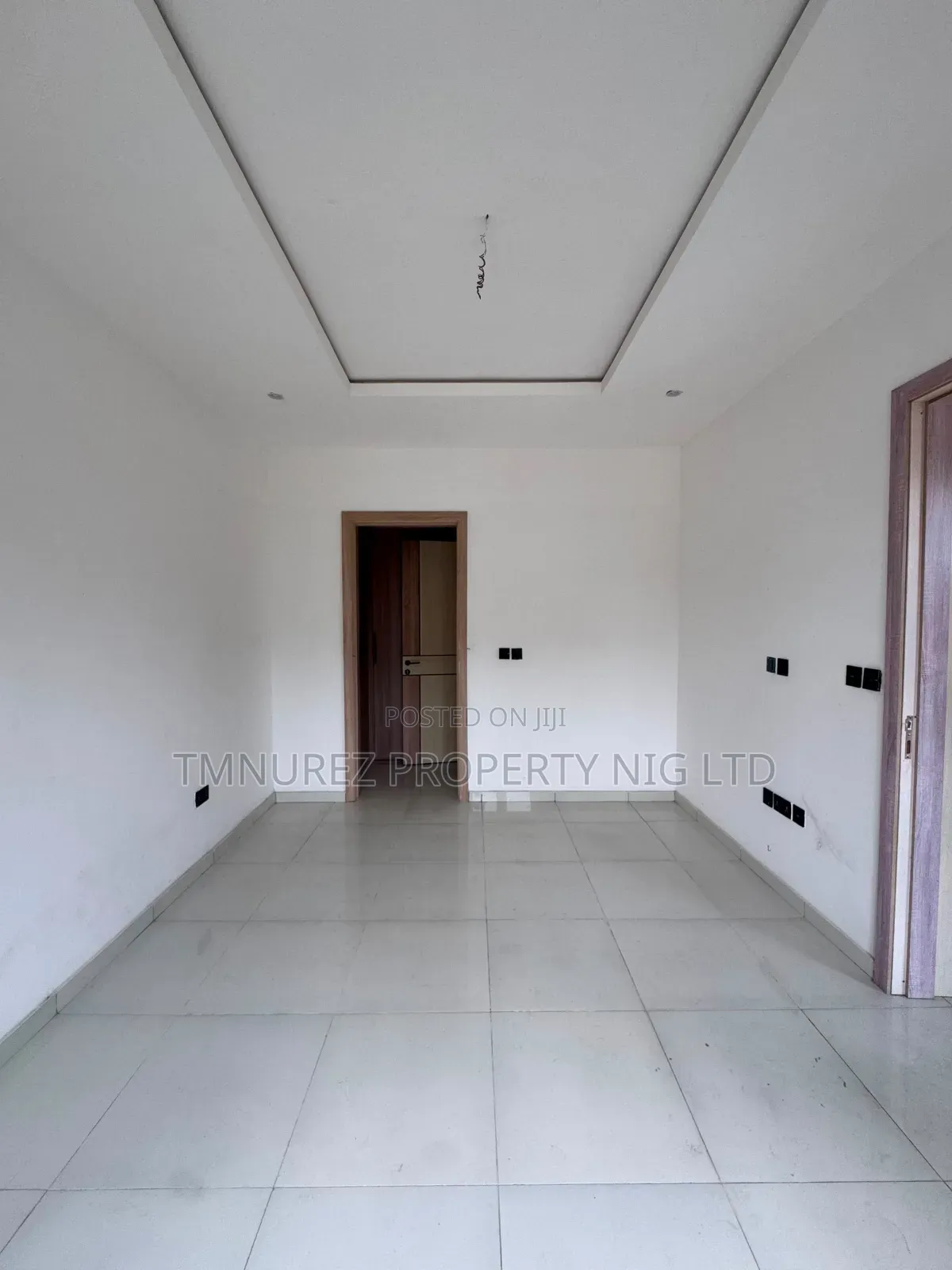 4bdrm Maisonette in Lekki Phase 1 for rent