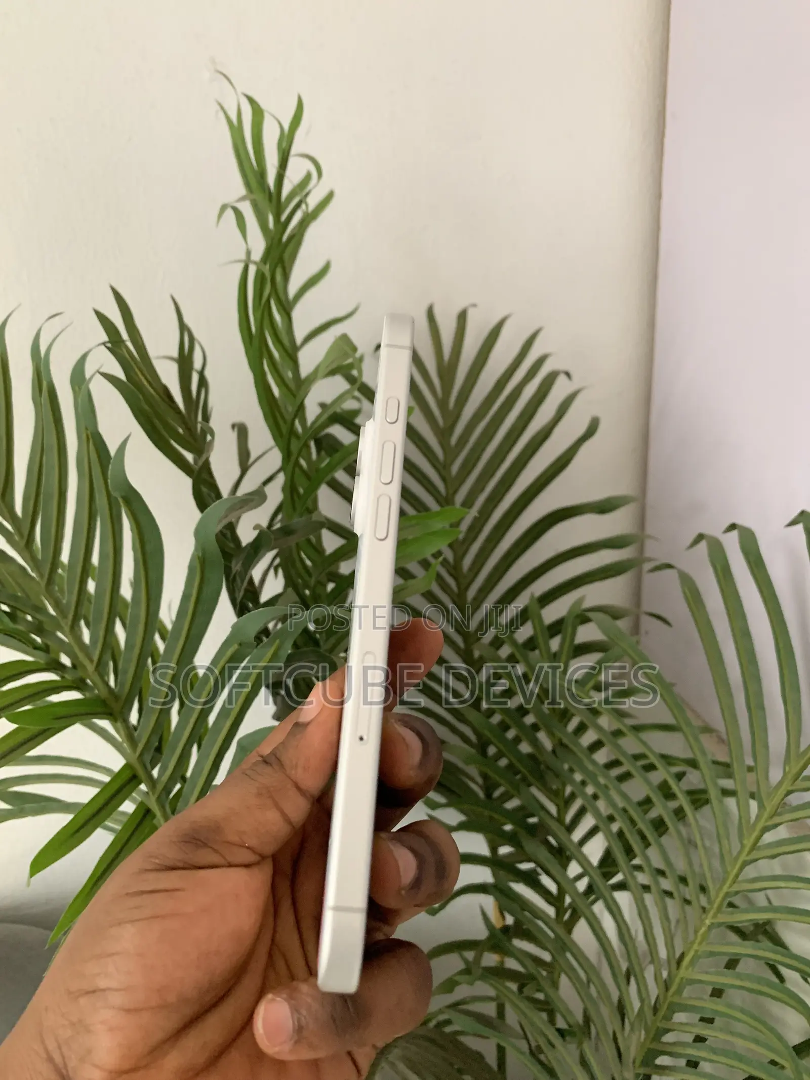 Apple iPhone 16 Plus 128 GB White