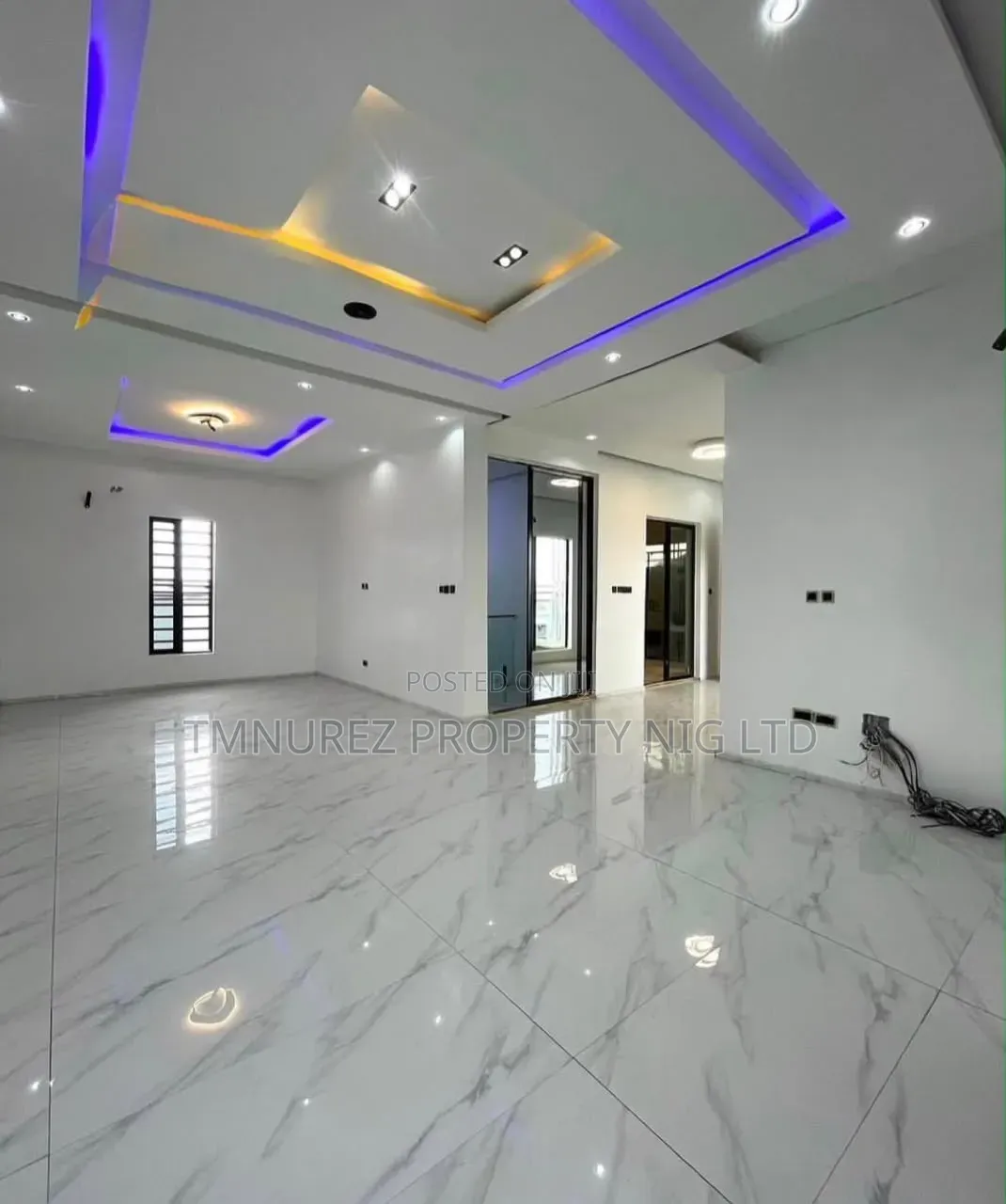5bdrm Duplex in Chevron for rent