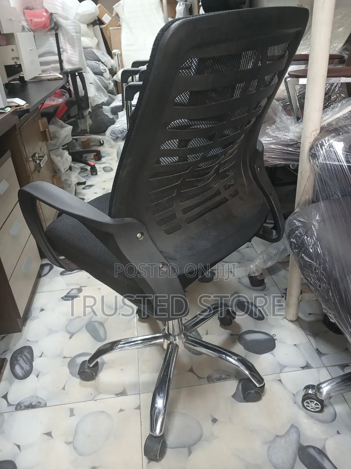 Executive Swivel Office Chair