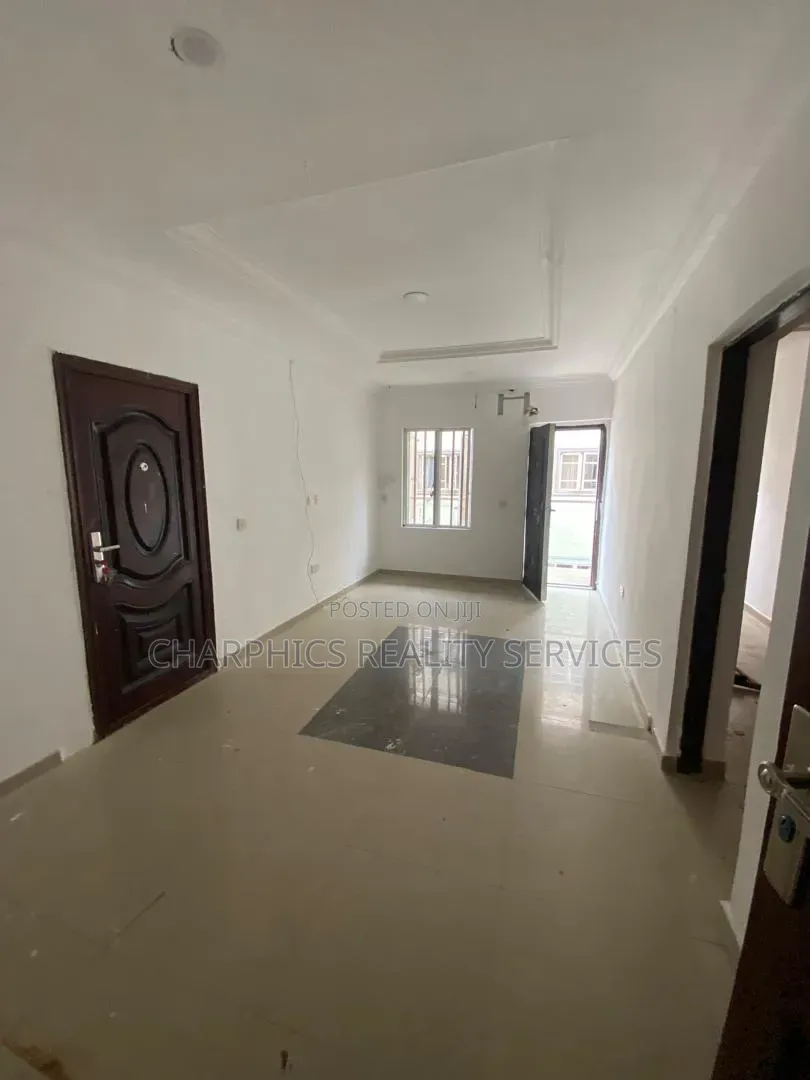 4bdrm Duplex in Lekki Phase 1 for rent