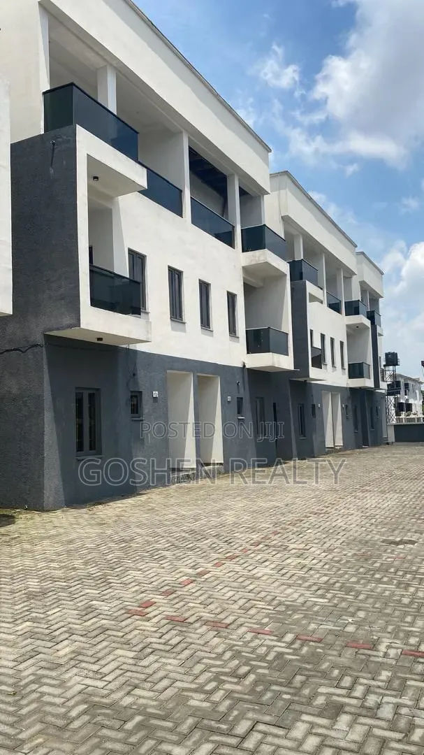 Furnished 4bdrm Townhouse / Terrace in Jahi for rent
