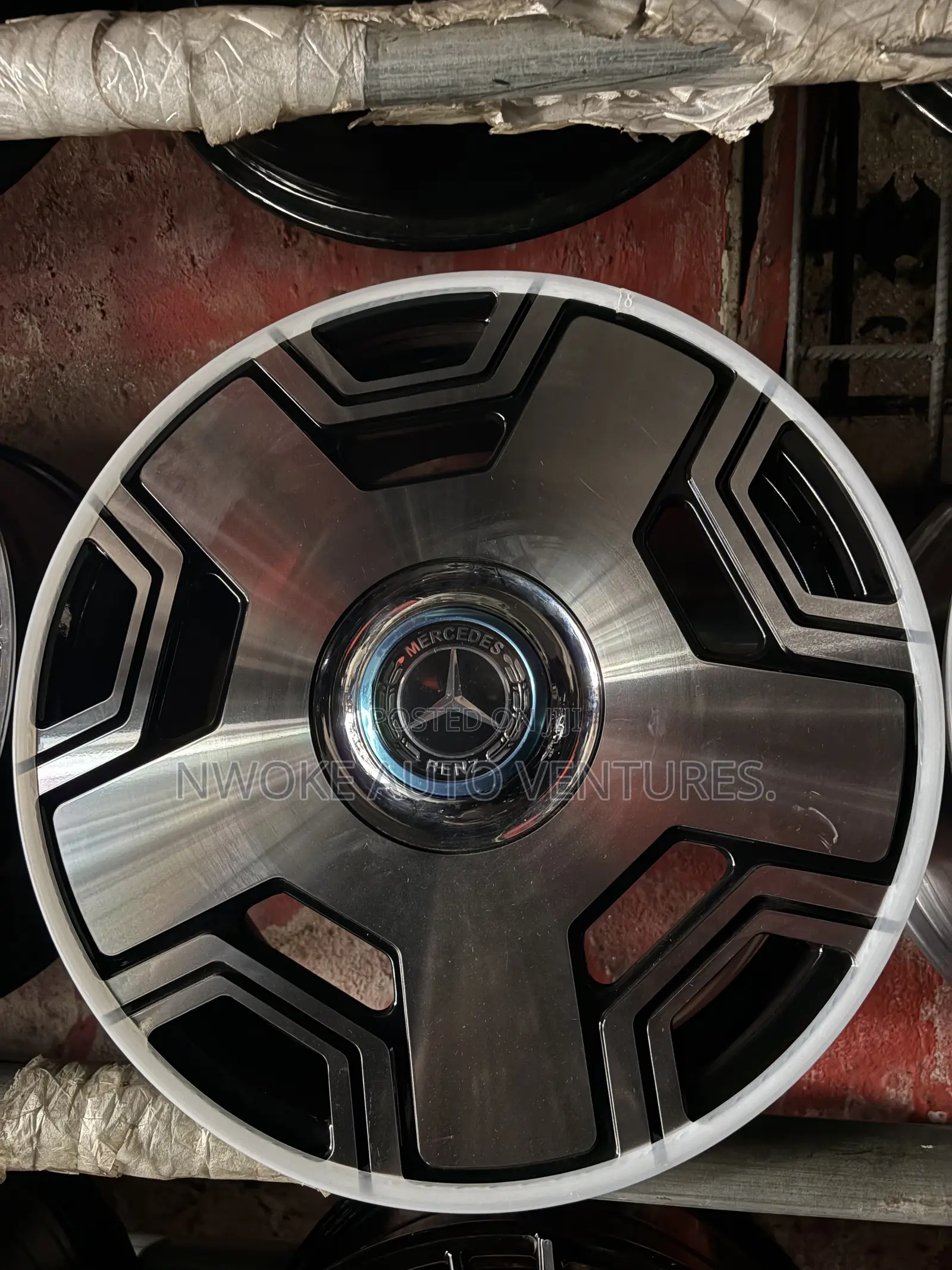 18 Inches for Mercedes Benz C300 2025 Model