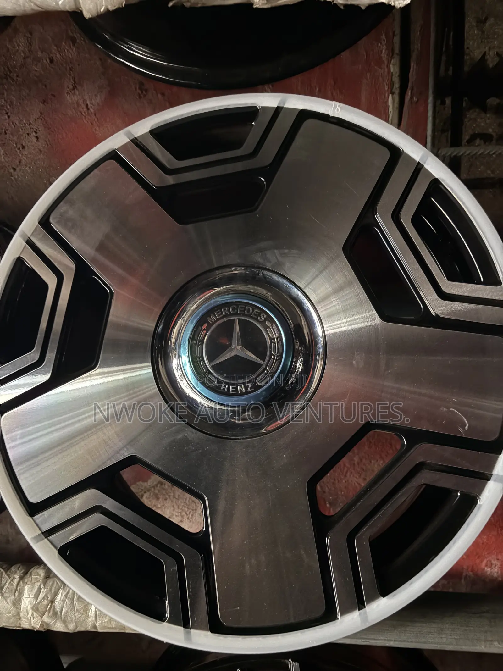 18 Inches for Mercedes Benz C300 2025 Model