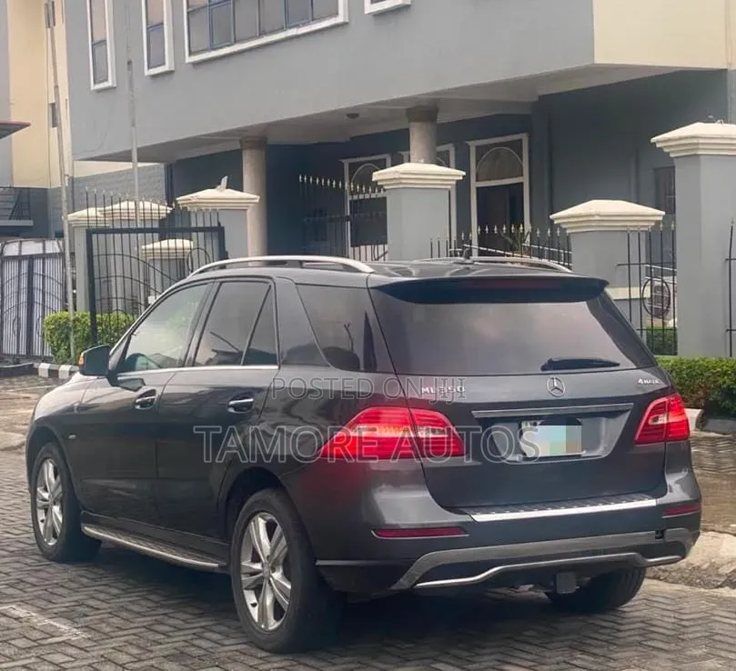 Mercedes-Benz M Class 2012 Gray