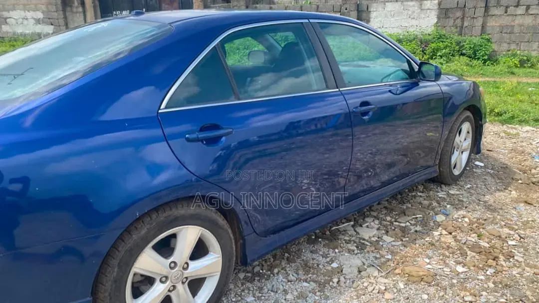 Toyota Camry 2011 Blue
