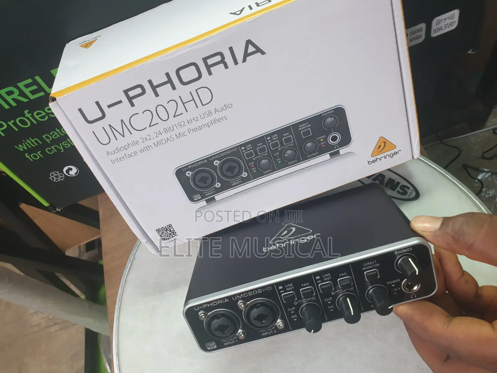 Behringer U-Phoria UMC202HD Sound Card