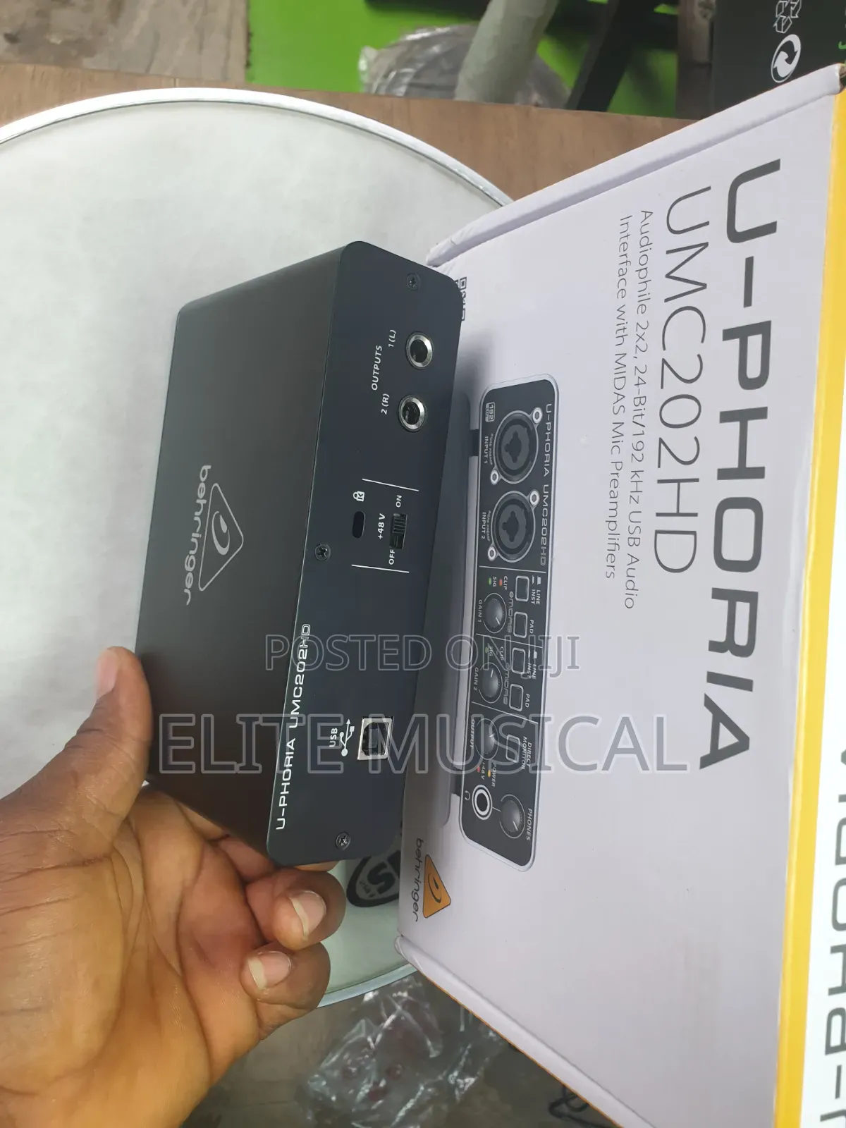 Behringer U-Phoria UMC202HD Sound Card