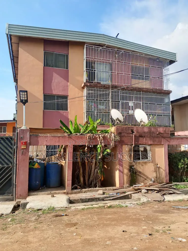 3bdrm Block of Flats in Egbeda Lagos for sale
