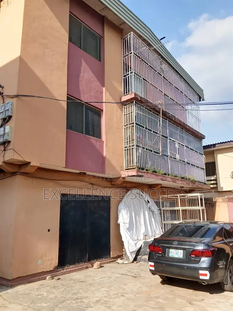 3bdrm Block of Flats in Egbeda Lagos for sale