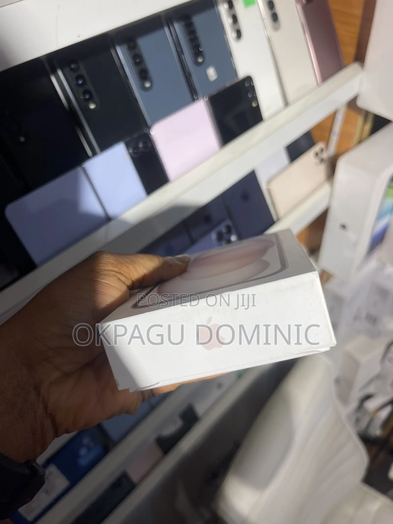 New Apple iPhone 15 256 GB Pink