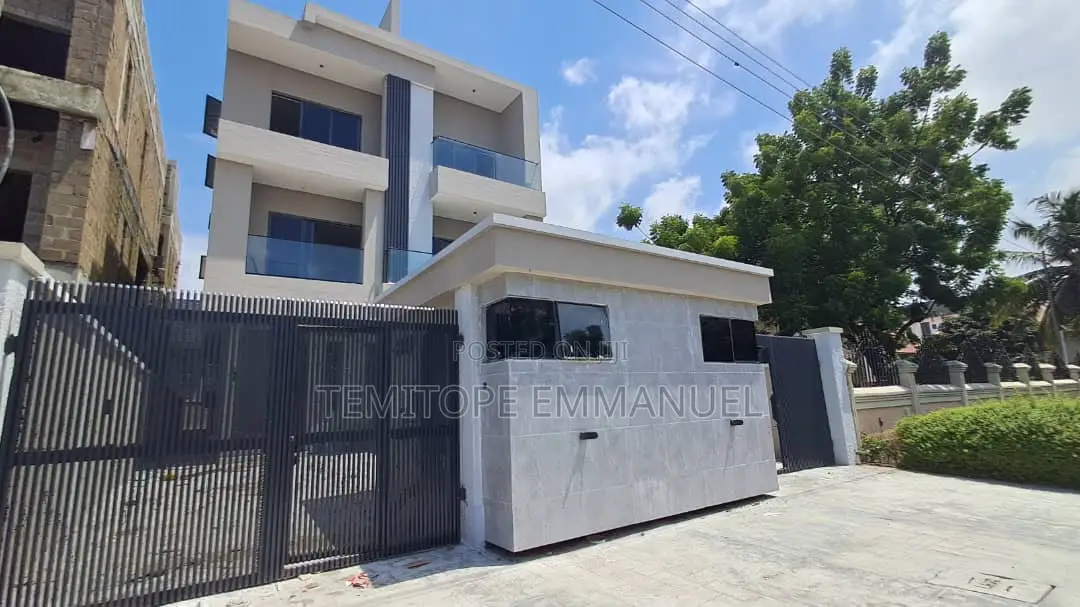 Furnished 5bdrm Duplex in Lekki Phase 1 for sale
