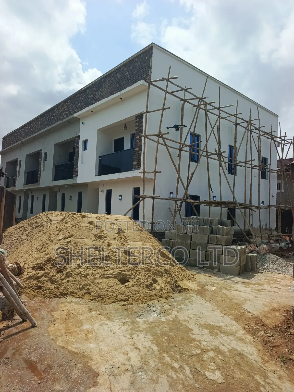 Furnished 3bdrm Duplex in Gated, Tared And, Mende for sale
