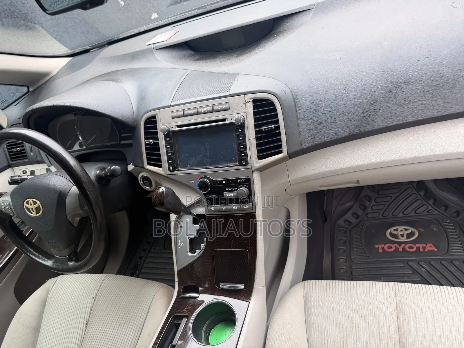 Toyota Venza V6 AWD 2011 Gray