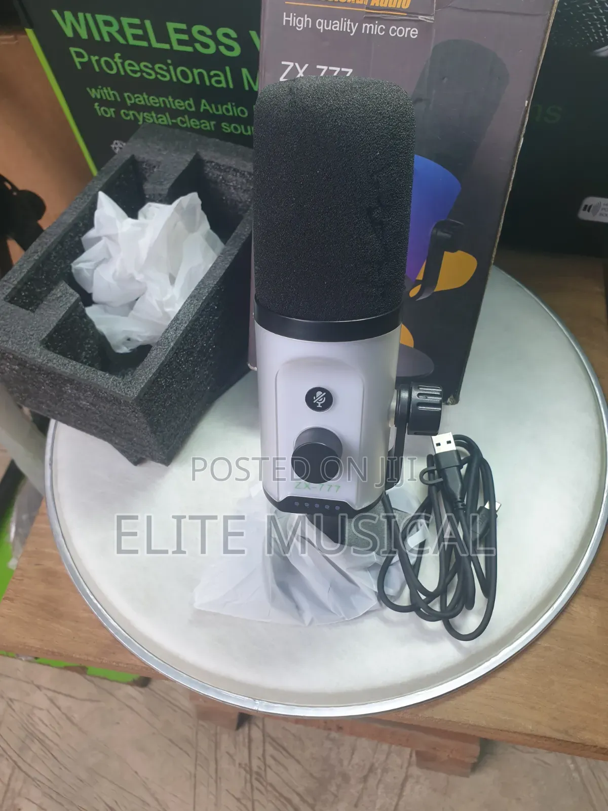 ZX-777 Podcast Microphone