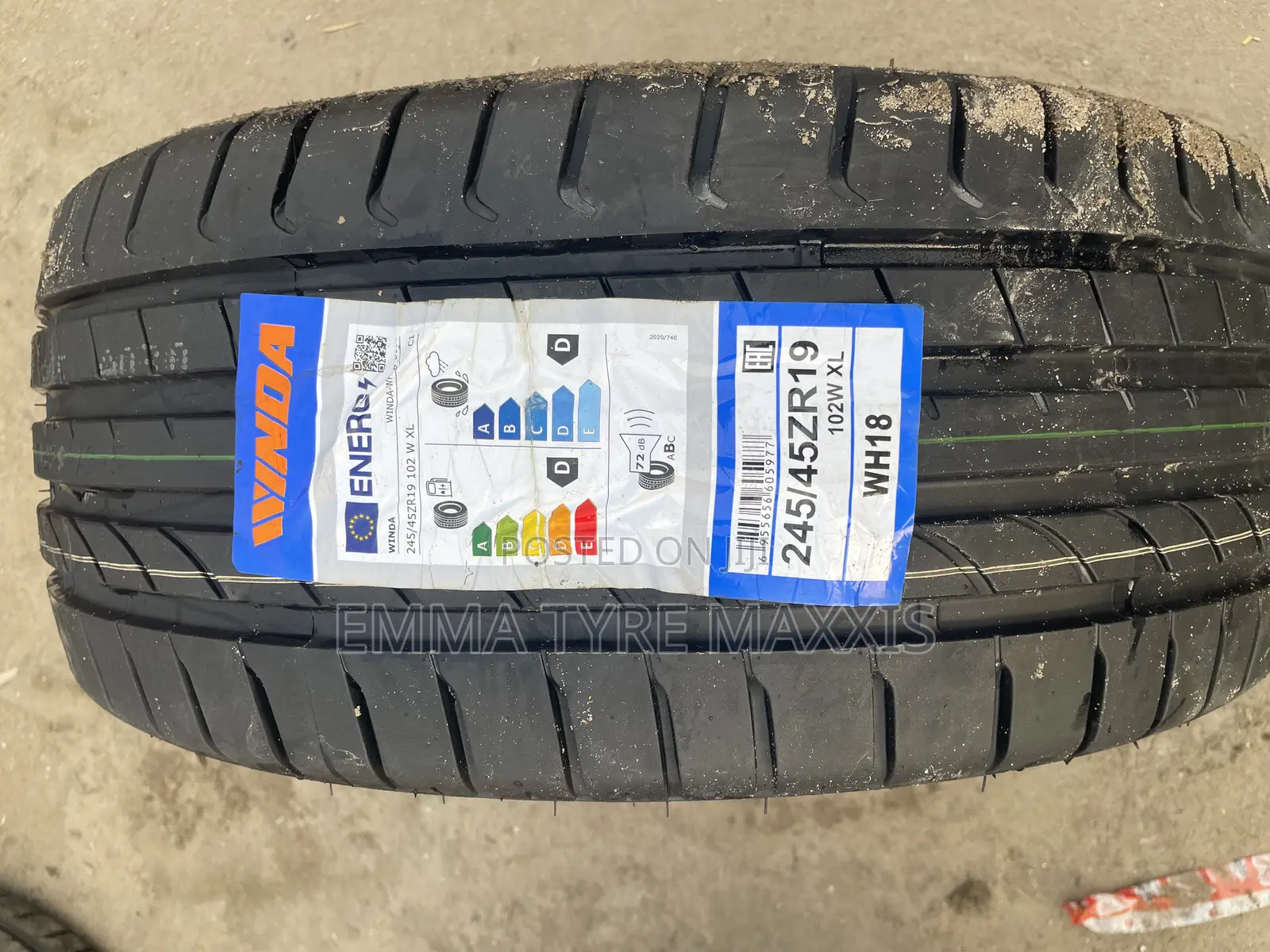 245/45r19 Boto Tire