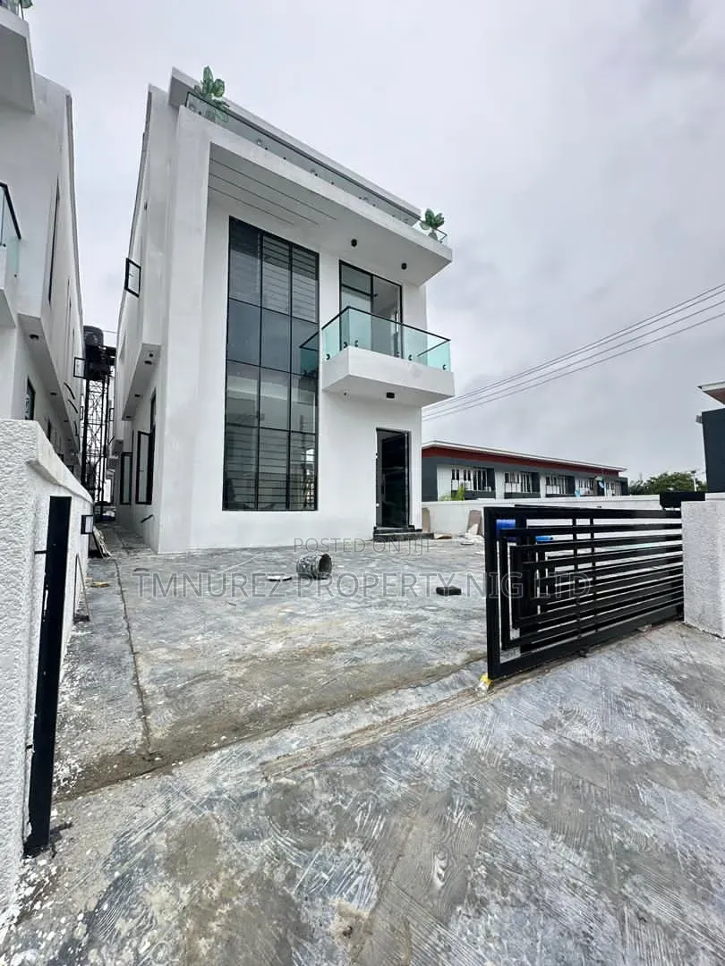 4bdrm Duplex in Off Lekki-Epe Expressway for sale