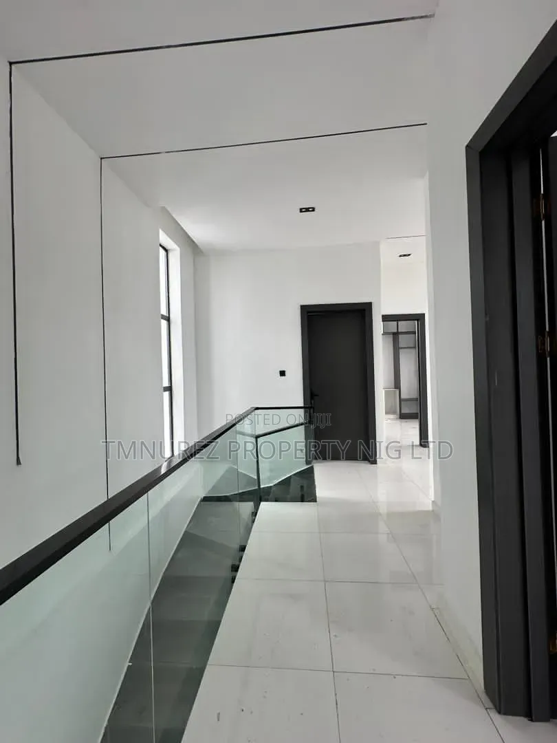 4bdrm Duplex in Off Lekki-Epe Expressway for sale