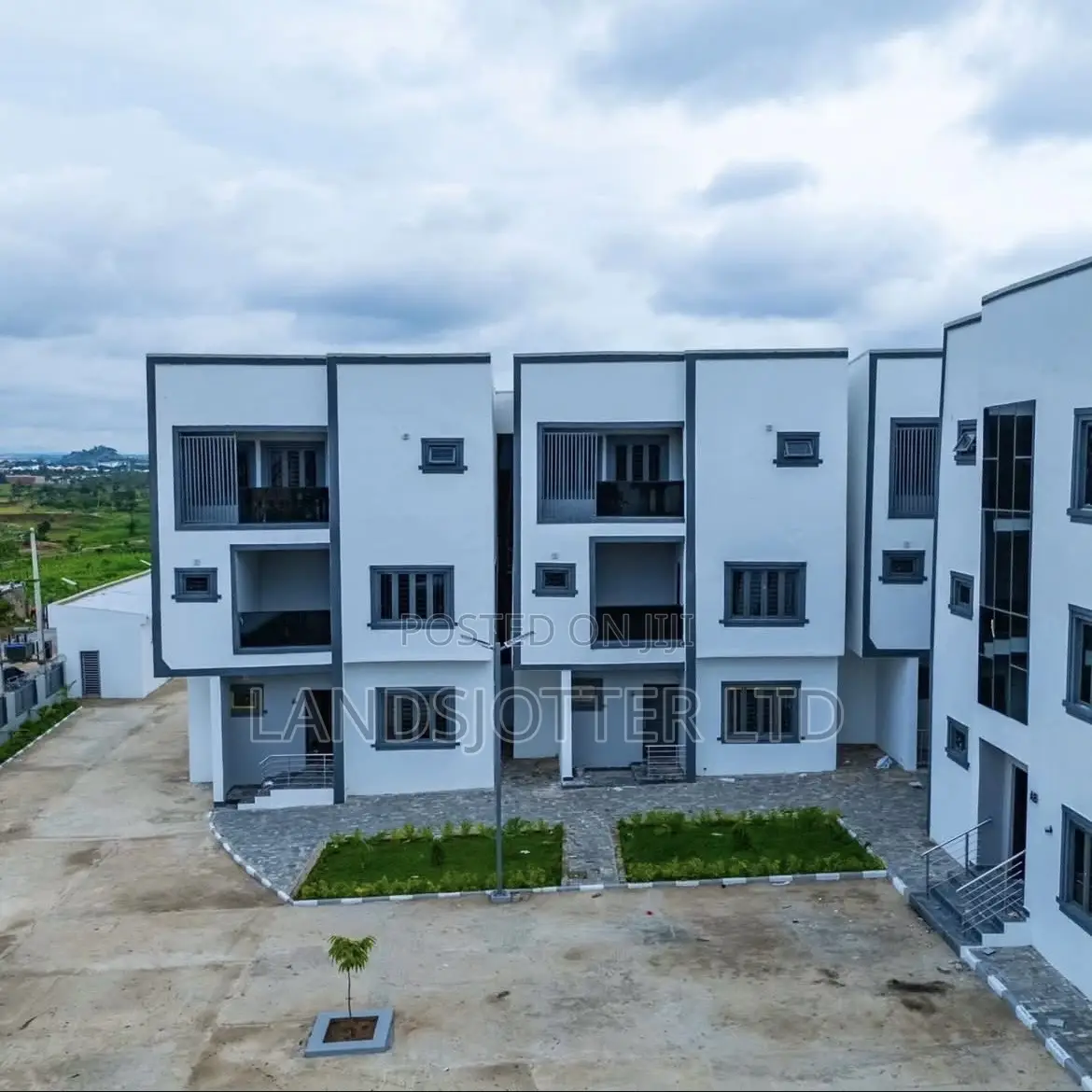 Furnished 4bdrm Duplex in Landsjotter, Life Camp for sale
