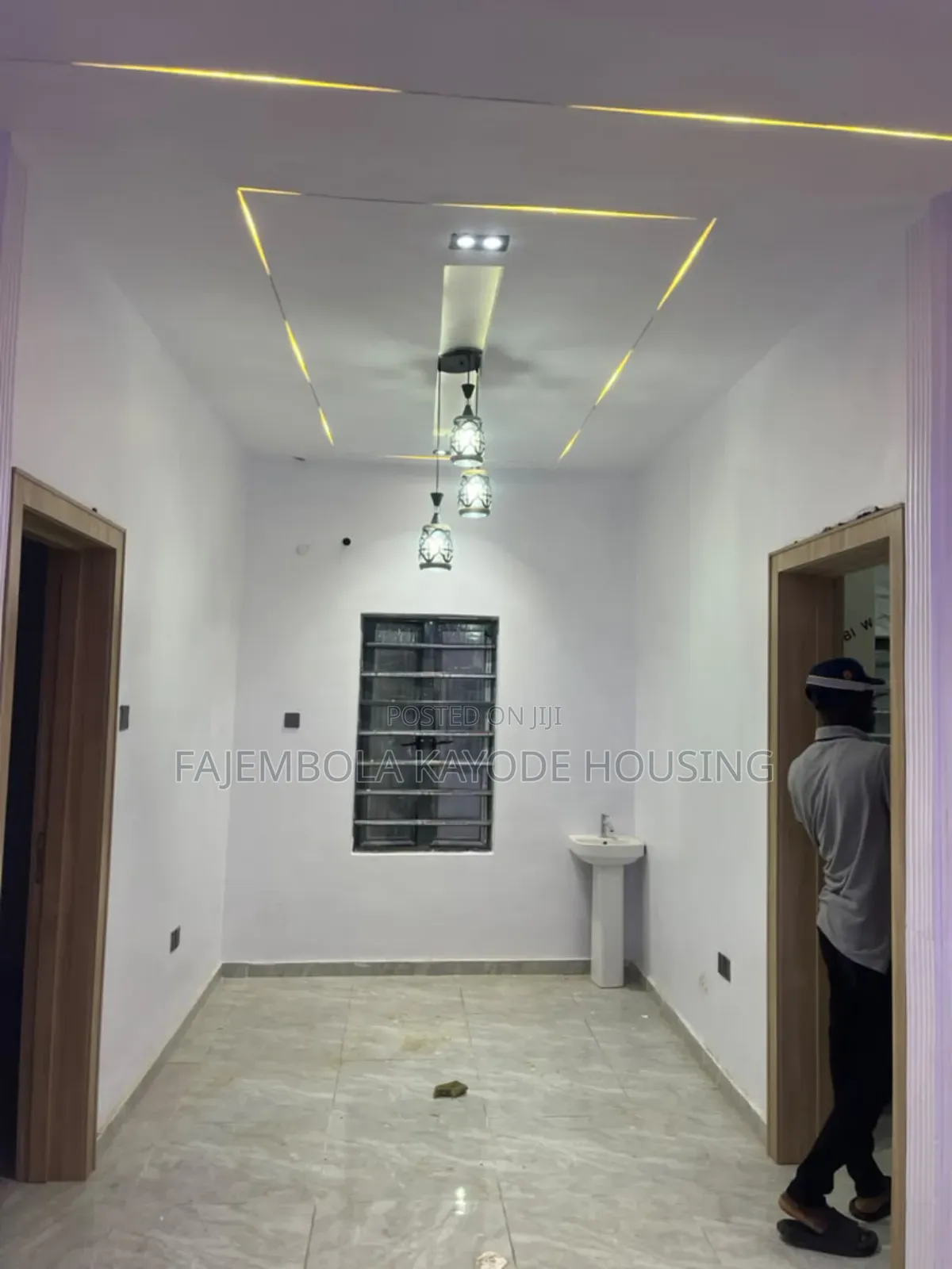 3bdrm Bungalow in Ahoyaya Estate, Jericho for sale