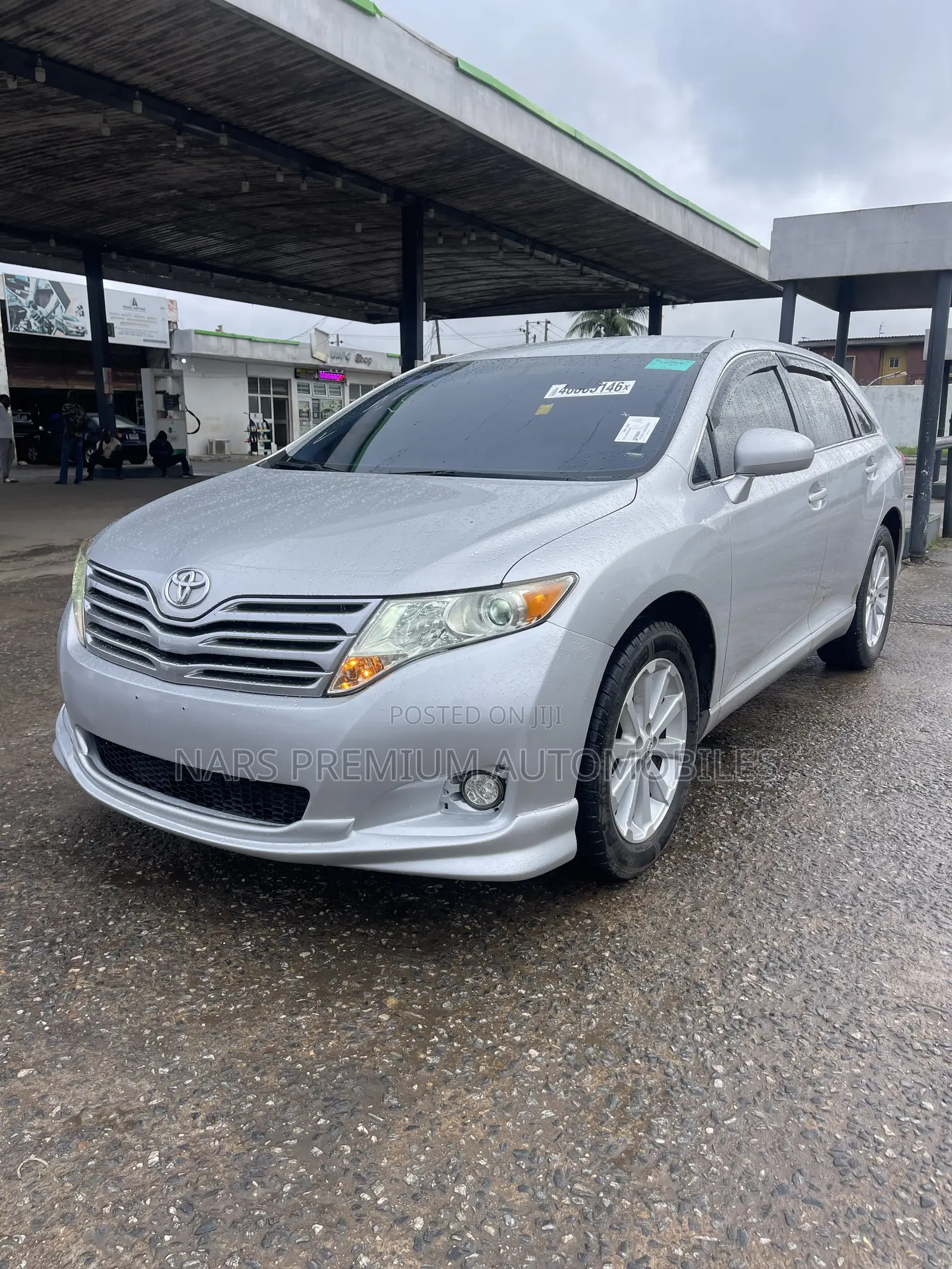 Toyota Venza LE 2010 Silver