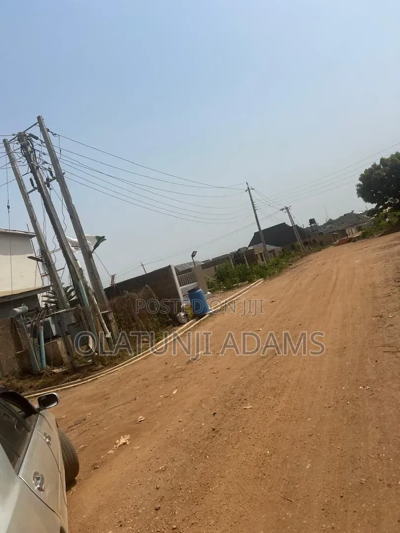 4bdrm Bungalow in Goshen, Osogbo for sale