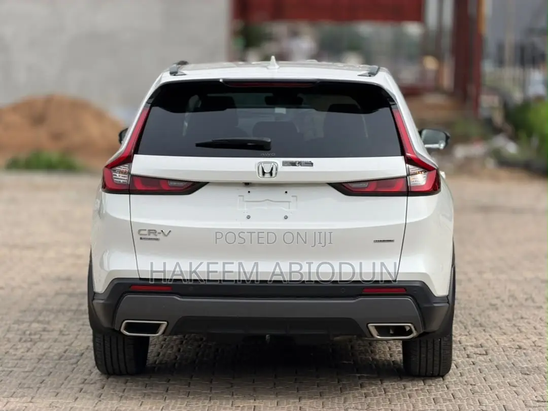 Honda CR-V 2023 White