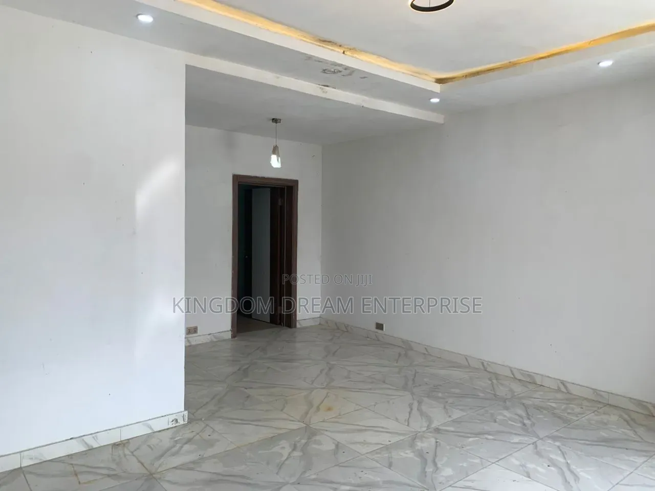 3bdrm Apartment in Osapa Lekki Lagos for rent