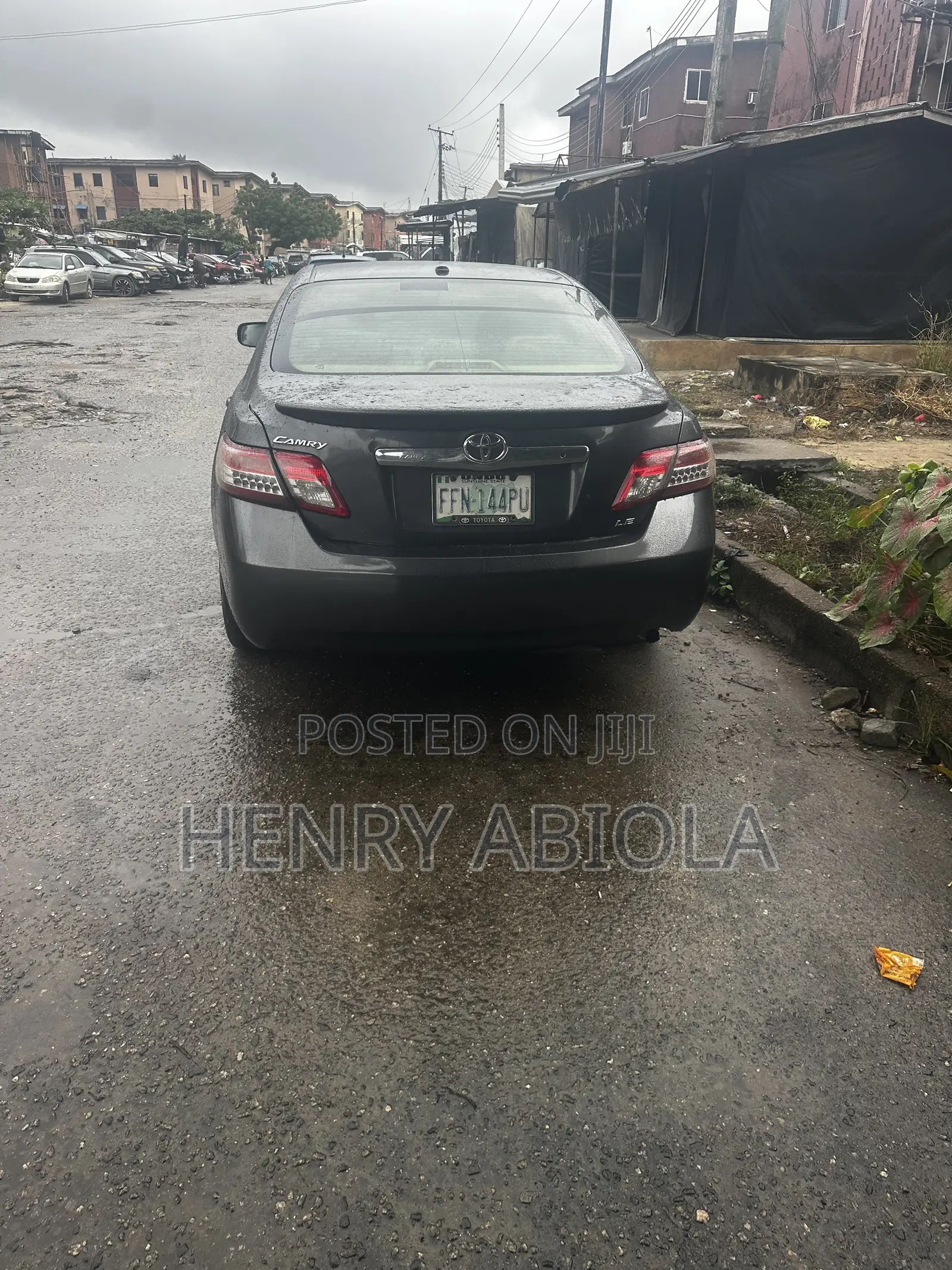 Toyota Camry LE 4dr Sedan (2.5L 4cyl 6AM) 2010 Gray