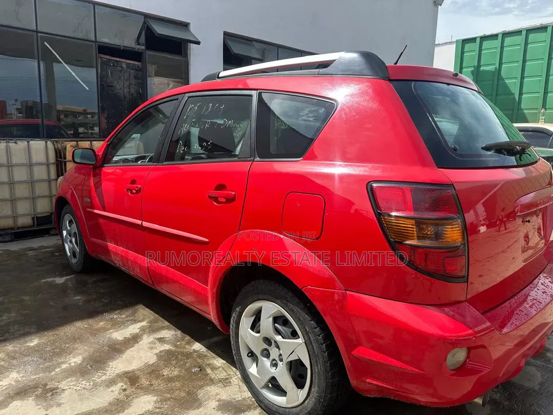 Pontiac Vibe 2005 Red