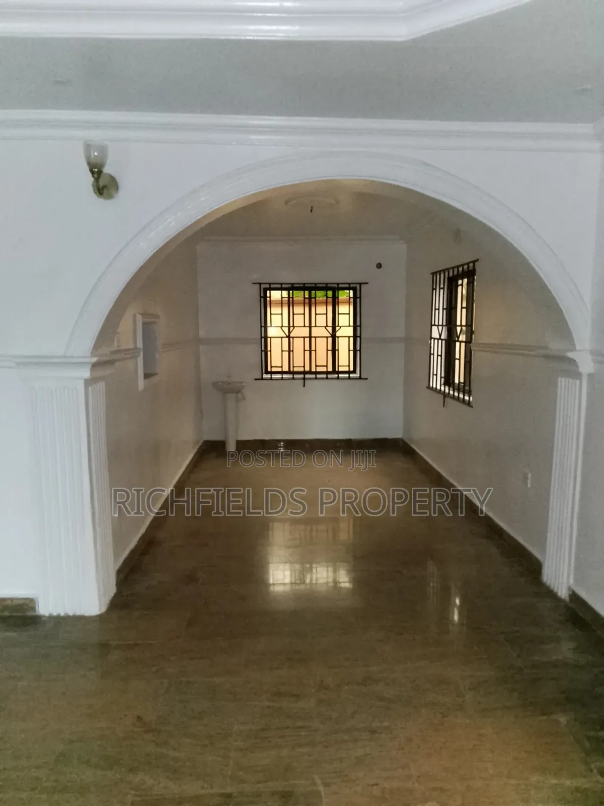 3bdrm Bungalow in Akintonde Road, Obafemi-Owode for rent