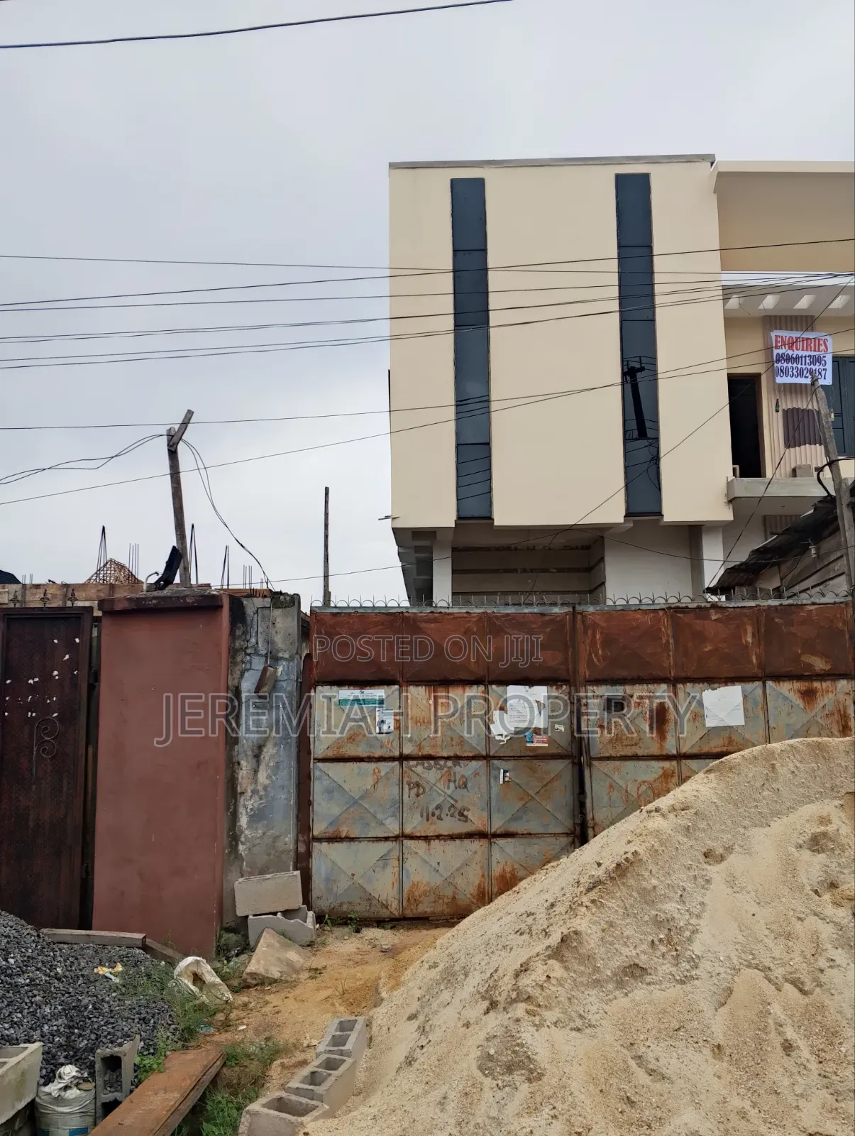 5bdrm Duplex in Omole Estate Phase I, Berger for sale