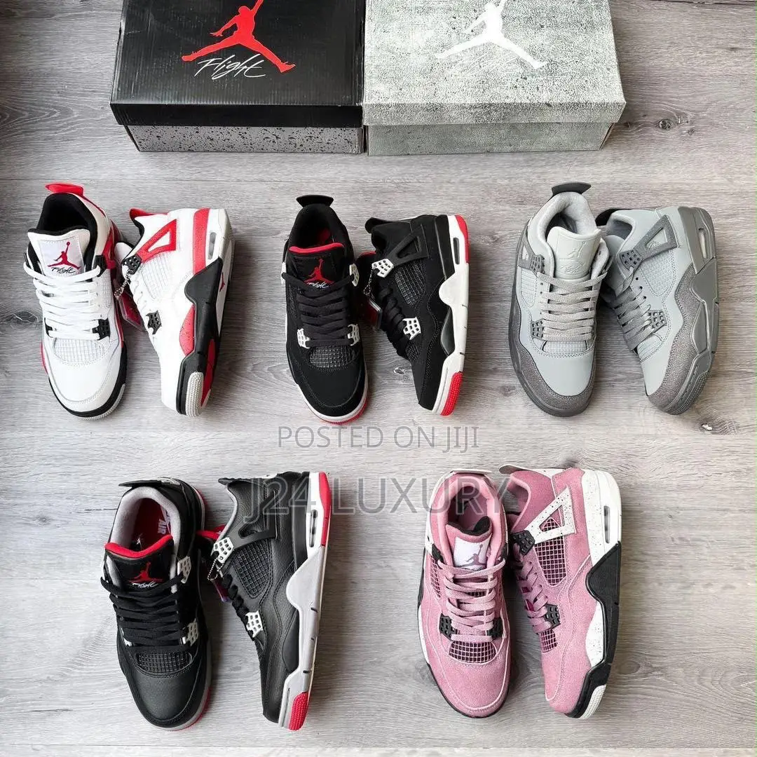 Air Jordan 4 Retro