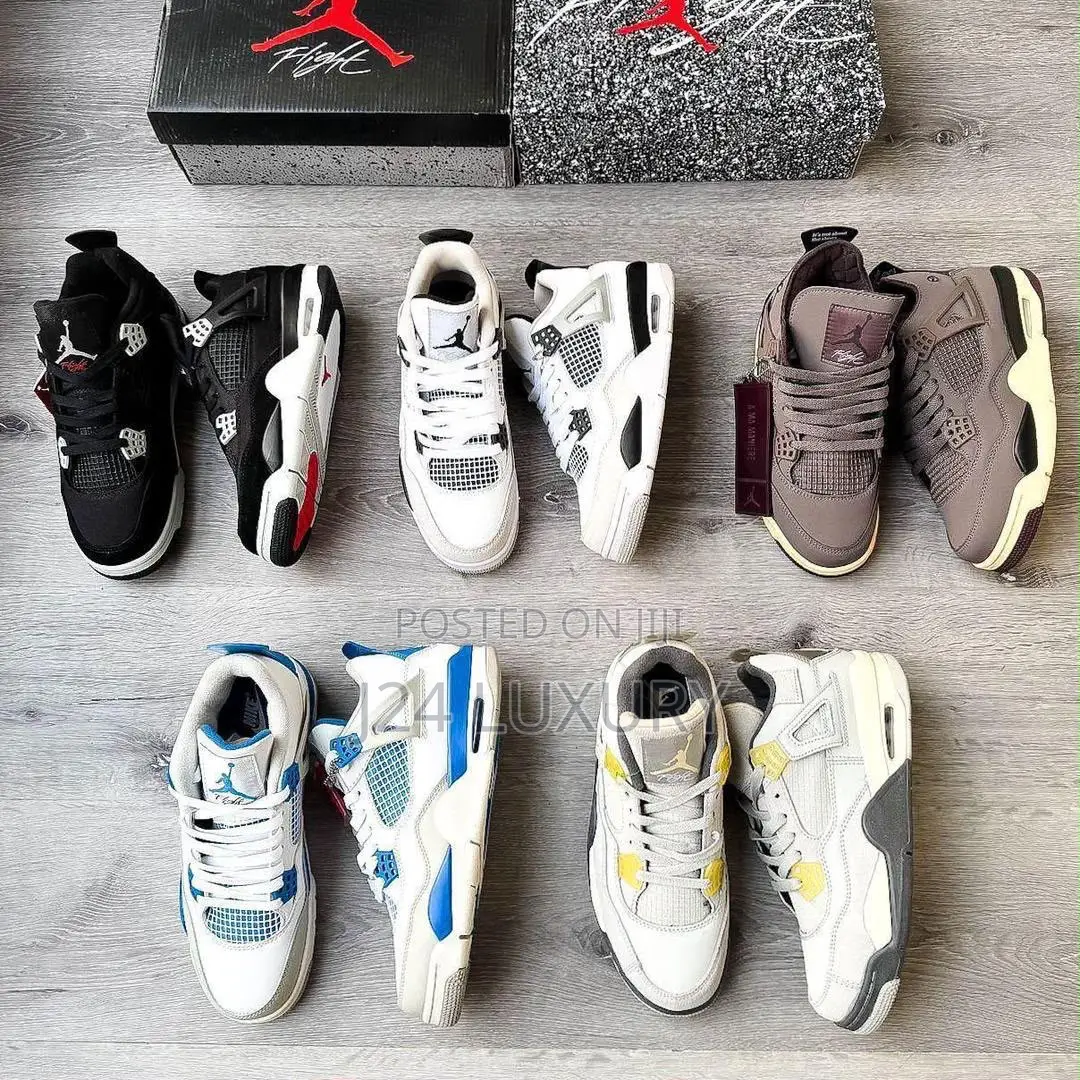 Air Jordan 4 Retro